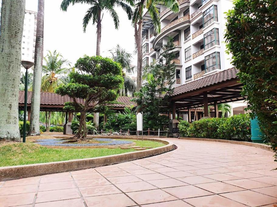 Melaka Relax Home - 6 Pax - Seaview Corner Unit - 6 Min To Historical Spot & Jonker * Malacca