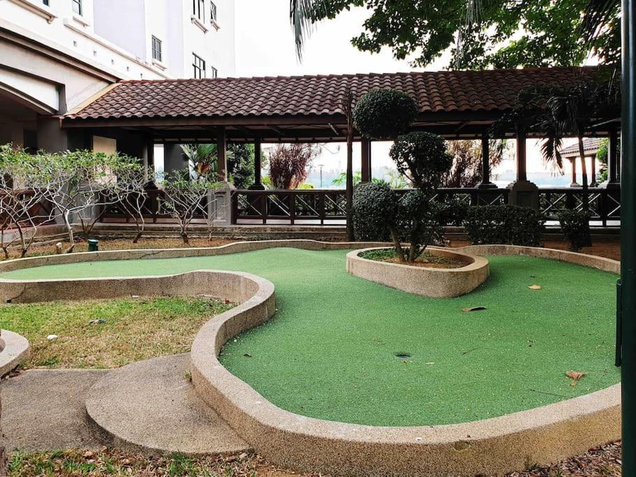 Melaka Relax Home - 6 Pax - Seaview Corner Unit - 6 Min To Historical Spot & Jonker Malacca
