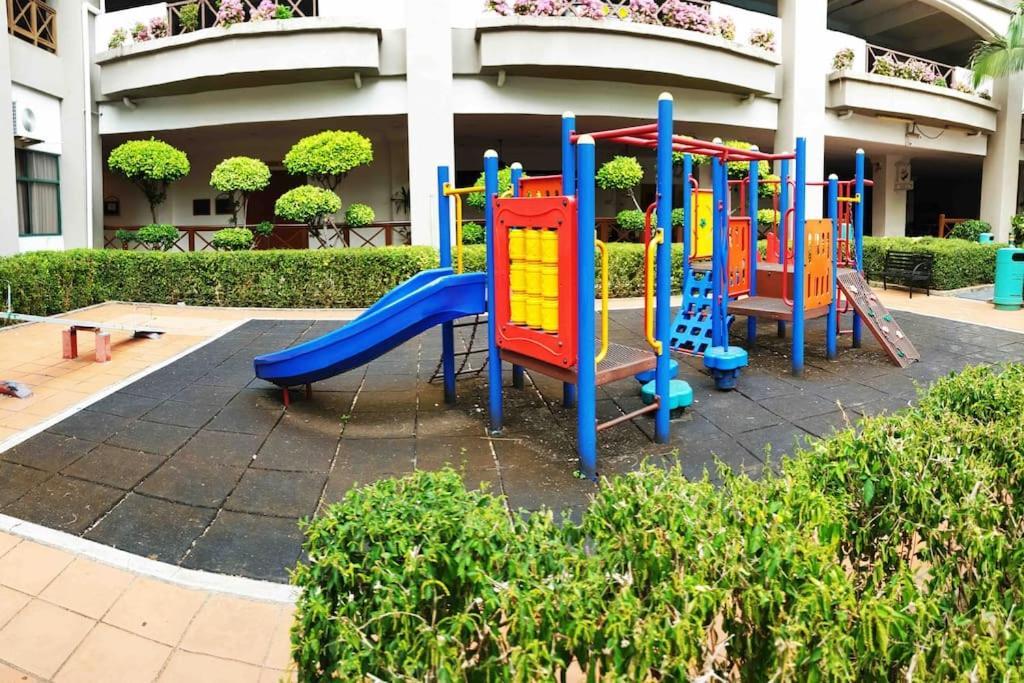 Apartment Melaka Relax Home - 6 Pax - Seaview Corner Unit - 6 Min To Historical Spot & Jonker *